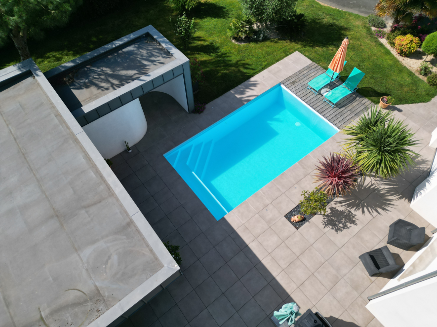Diais Piscine Spa DJI 0759