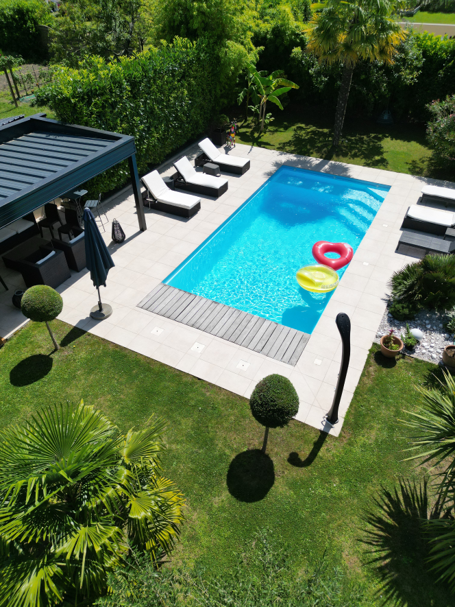 Diais Piscine Spa DJI 0798